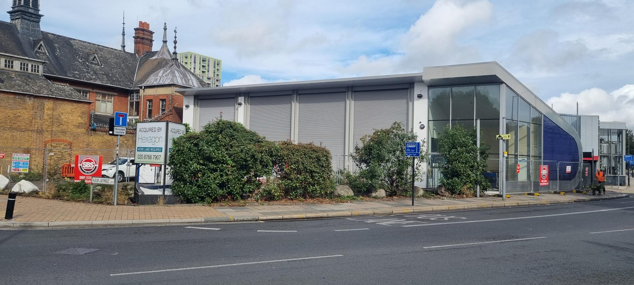 Building demolition clearance87 Blackwall Lane SBS Demolition